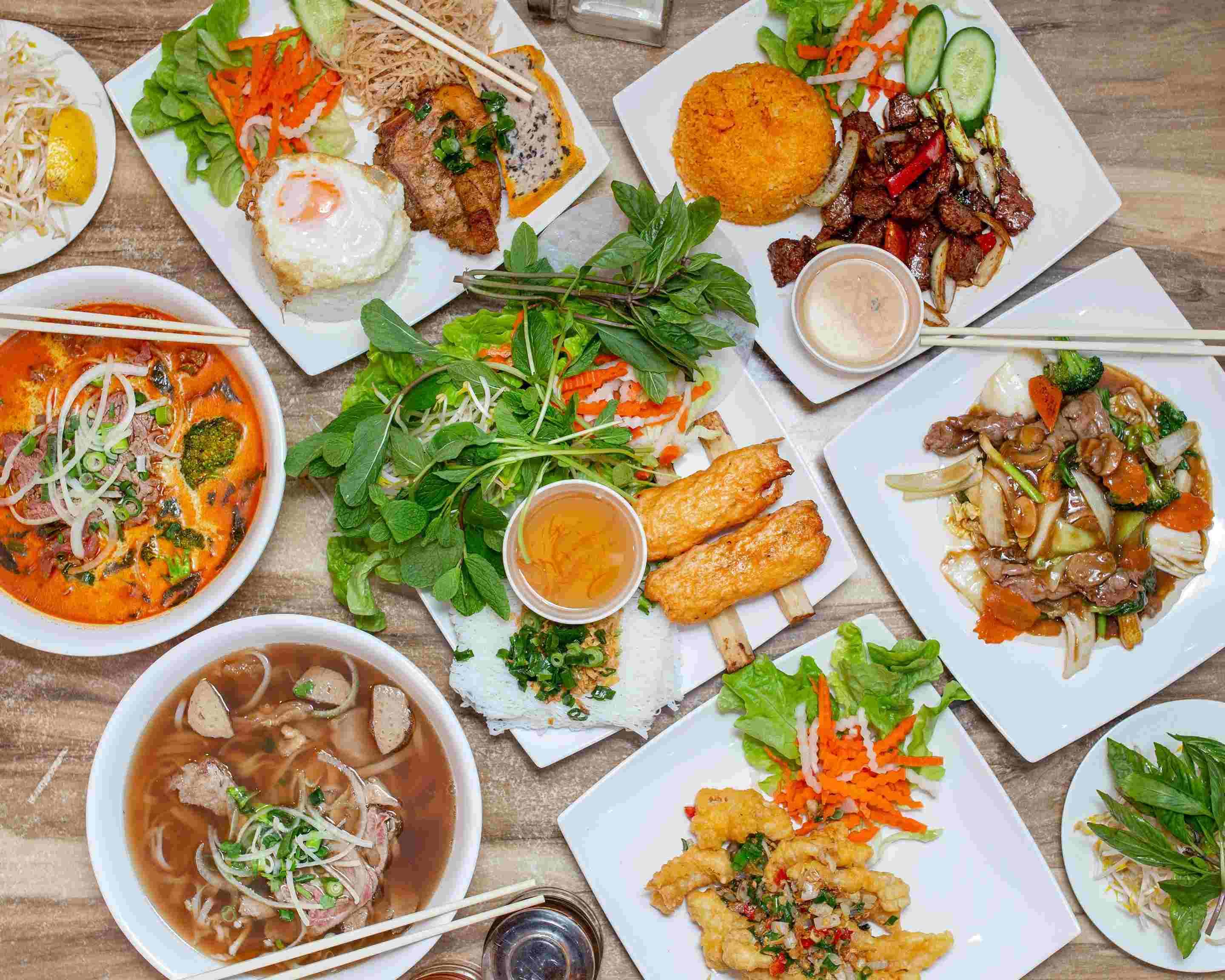 Vietnam Cuisine Guide: Popular Dishes  and Healthy Food Traditions